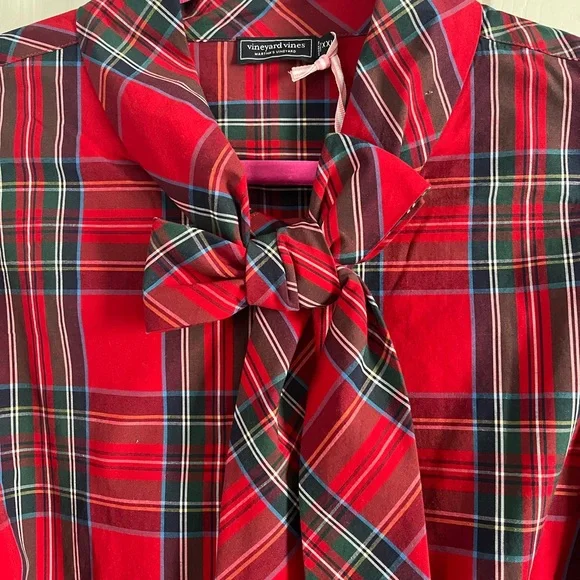 Women’s vineyard vines plaid top - Picture 2 of 5